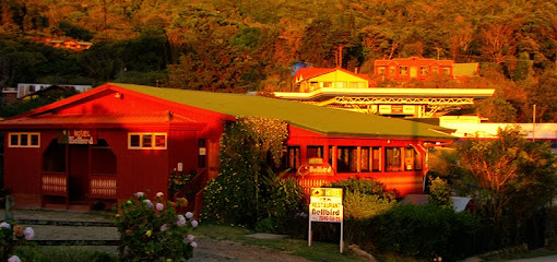 Hotel Pajaro Campana