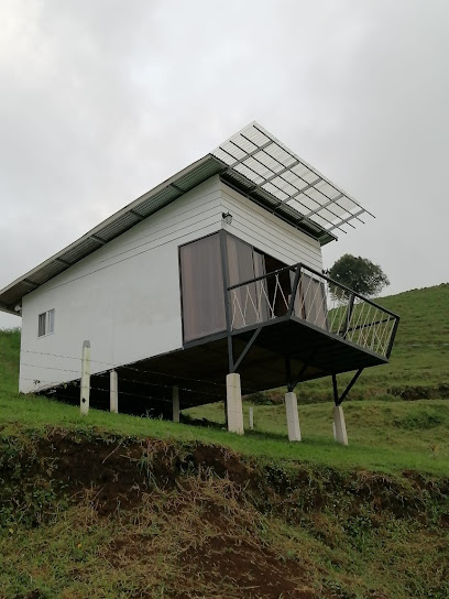 Cabinas y Cataratas Las Nubes