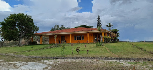 Casa Amarilla