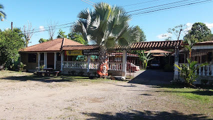 Restaurante y Cabinas Villaguirre, Corredores