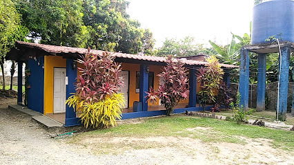 Cabinas Las Orquídeas, Corredores