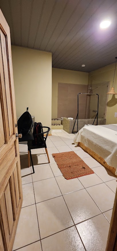 Hotel y Cabinas del Tropico